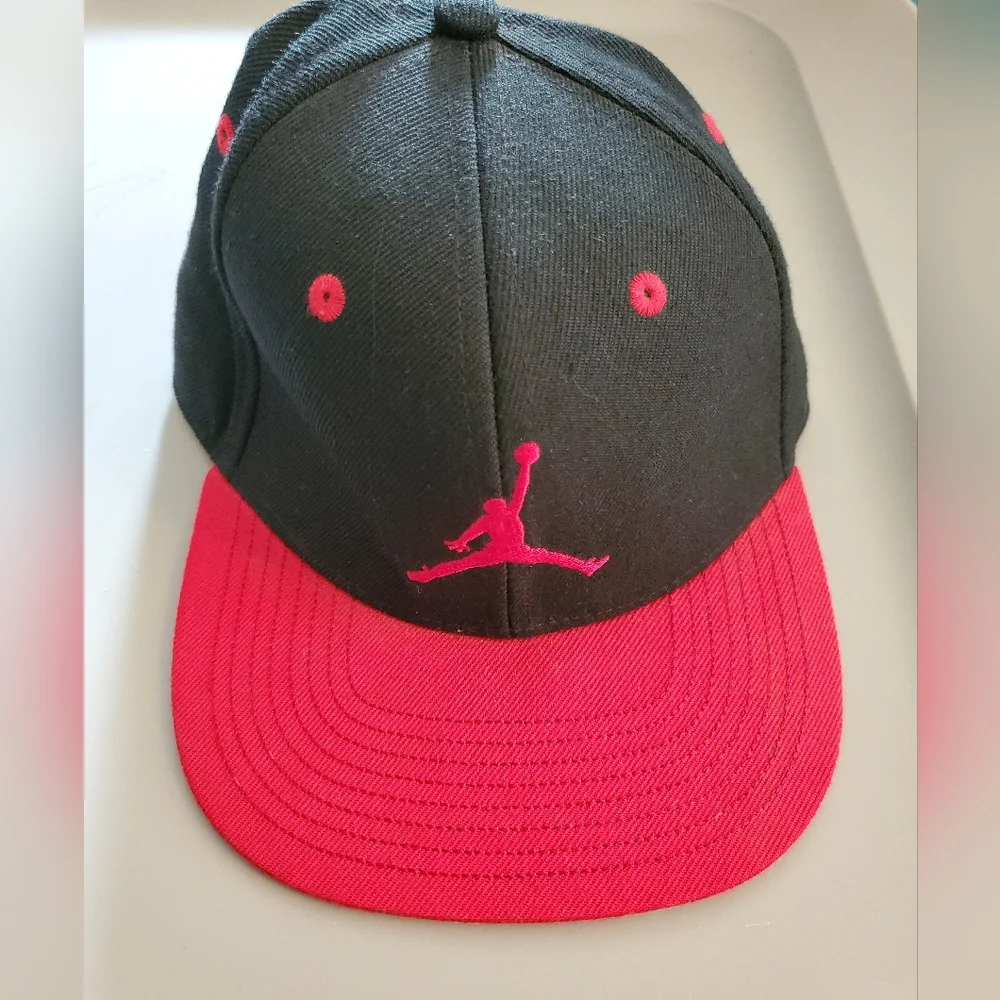 Youth Jordan Hat - Picture 1 of 6